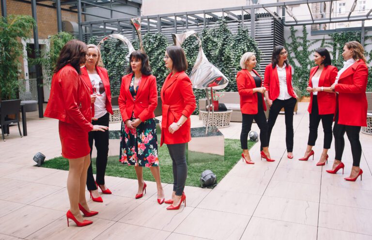 Bądź widoczna. Dlaczego warto uczestniczyć w spotkaniach i eventach