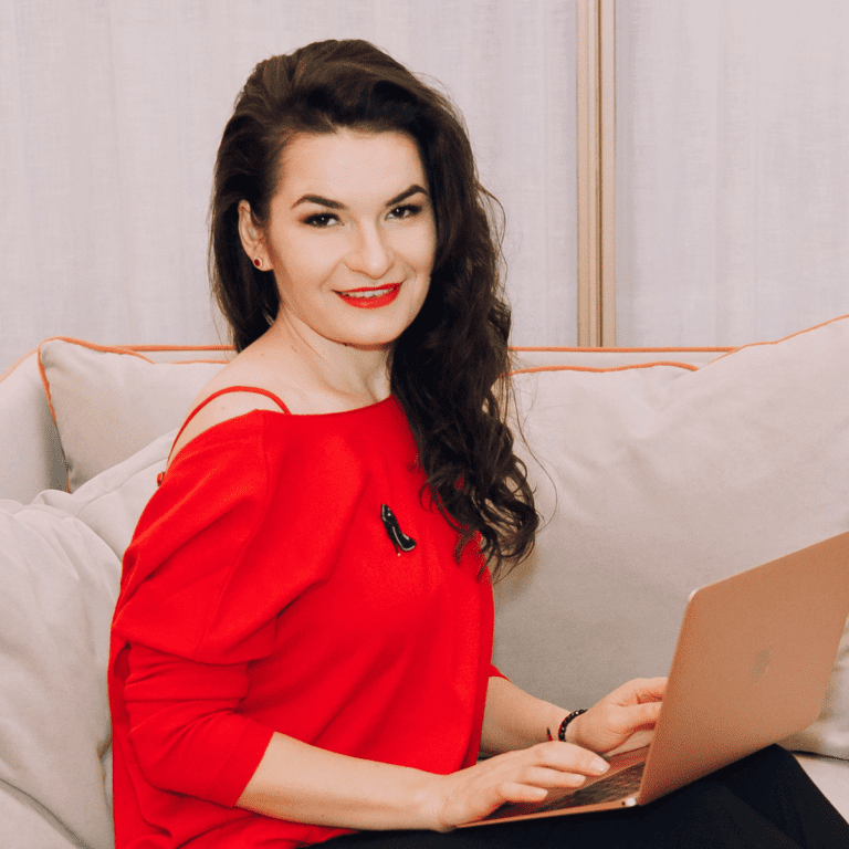 wywiad z kobietą biznesu dla klubu biznesowego dla kobiet Czerwona Szpilka