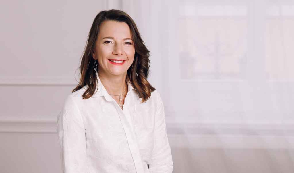 mentorka klubu biznesowego dla kobiet czerwona szpilka - Ewelina dagiel-surmańska